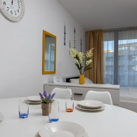 Stylish Flat In The Centre Of Sunny By Flаt Manаger