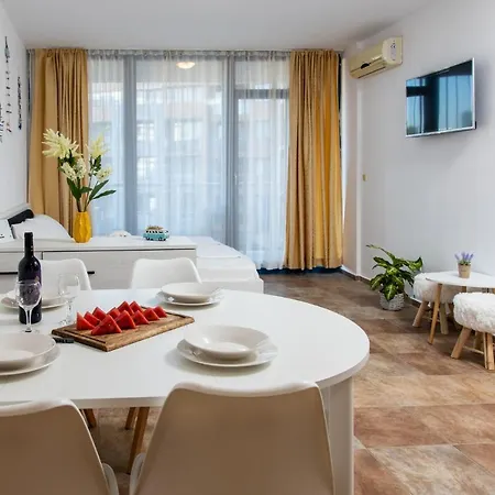 Stylish Flat In The Centre Of Sunny By Flаt Manаger Apartamento Sunny Beach